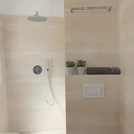 Delfini Vakantiehuis Ano Syros